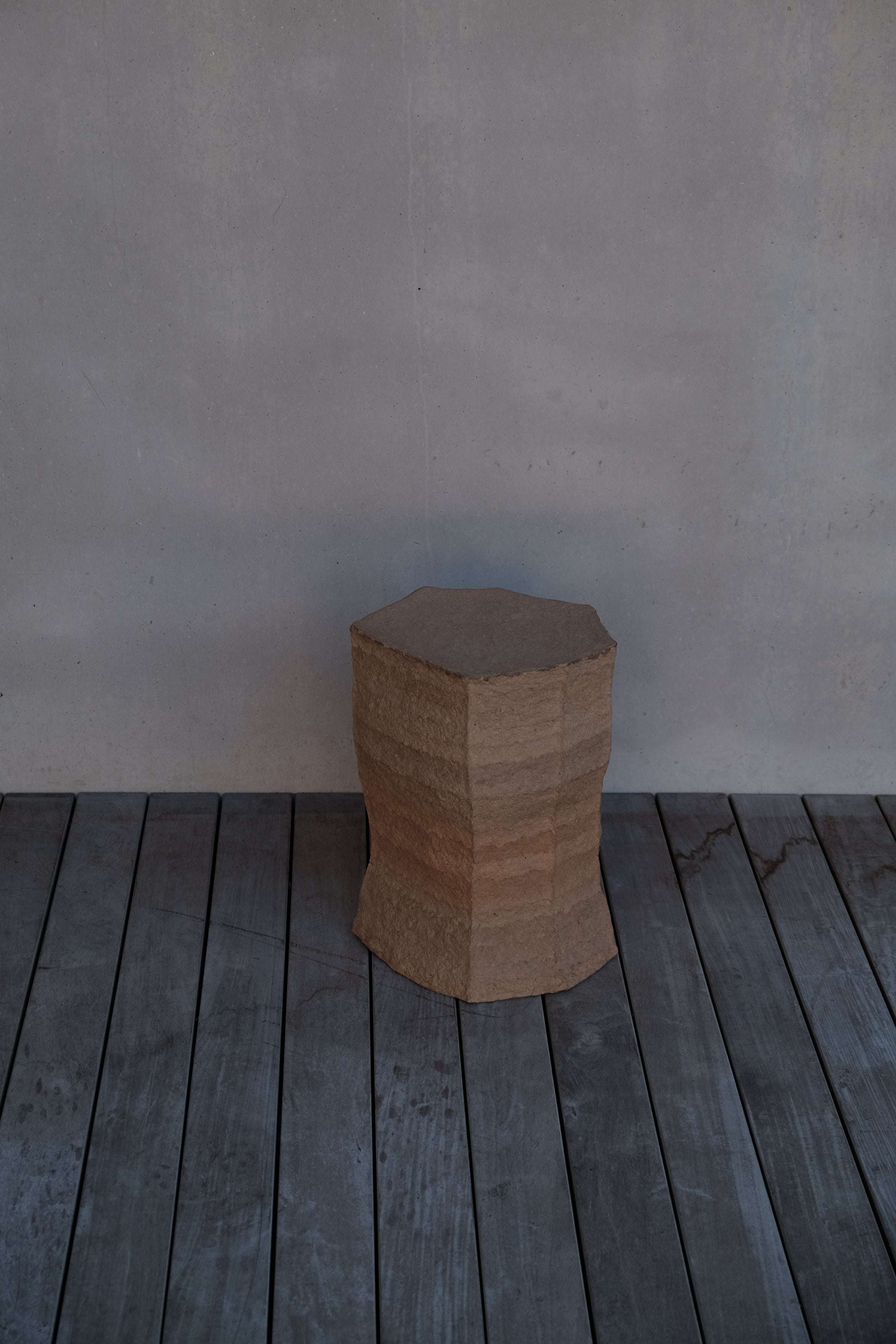 紙のスツール・アート作品 - ADOBE Stool no.2 インテリア家具